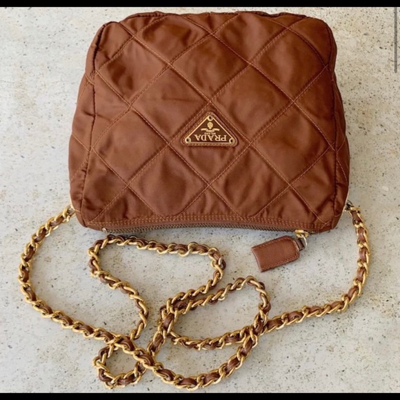 Prada vintage bag with Chain - Picture 5 of 10
